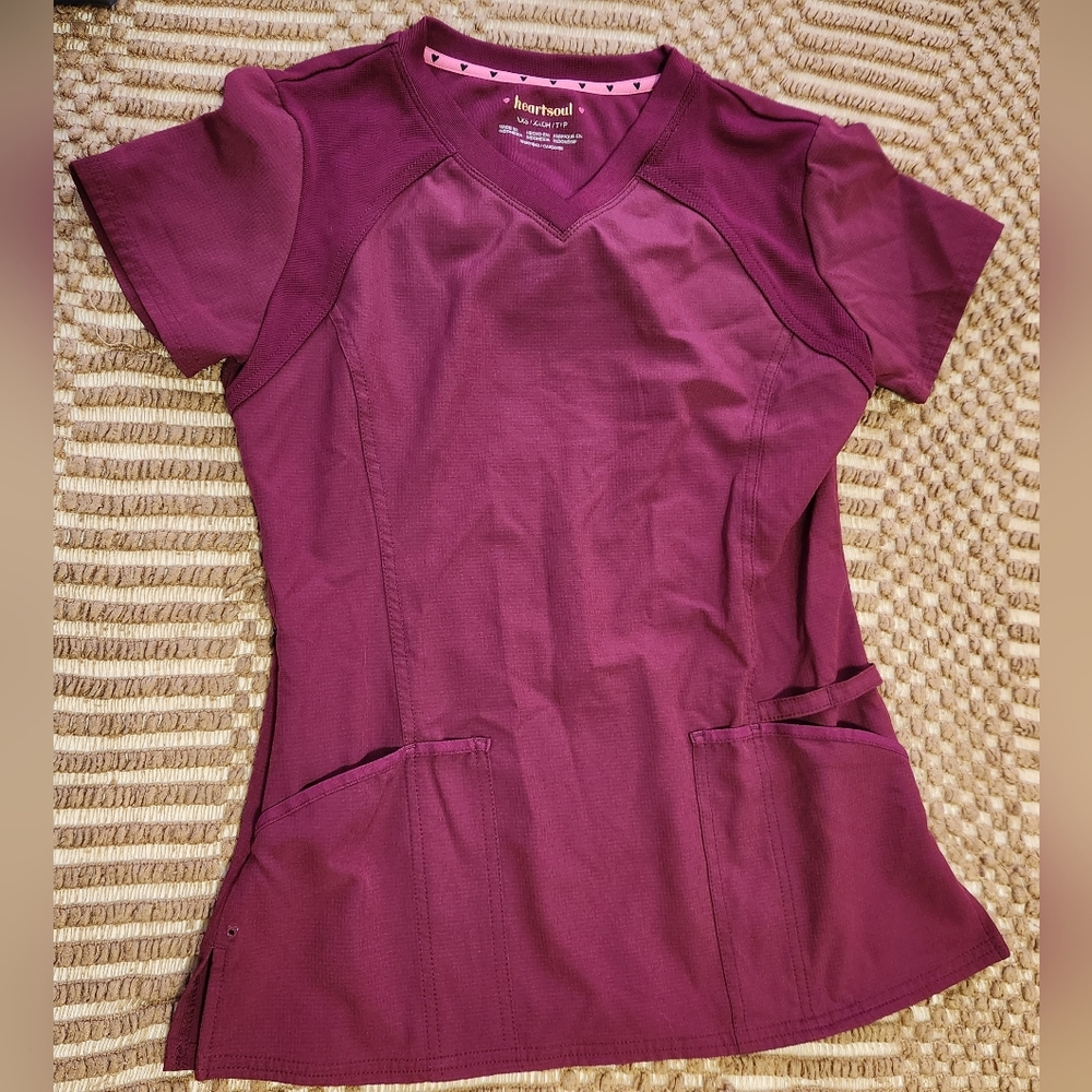XXS scrub top